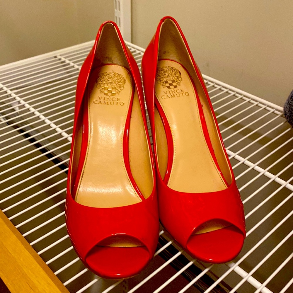 Vince Camuto Red Hills